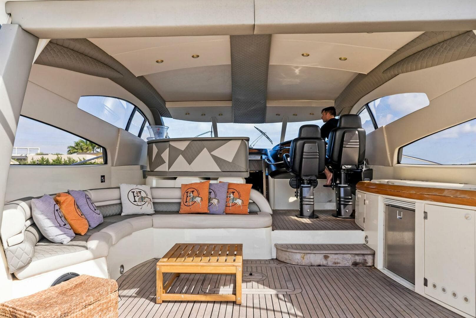 2001 Sunseeker Predator — photo 12