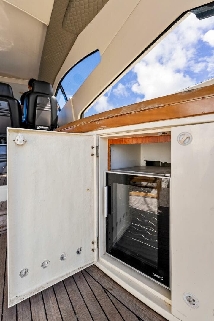 2001 Sunseeker Predator — photo 16