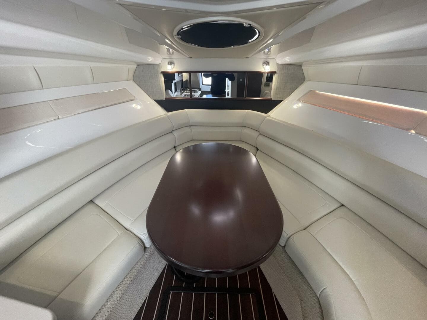 2019 Monterey 295 Sport Yacht — photo 17