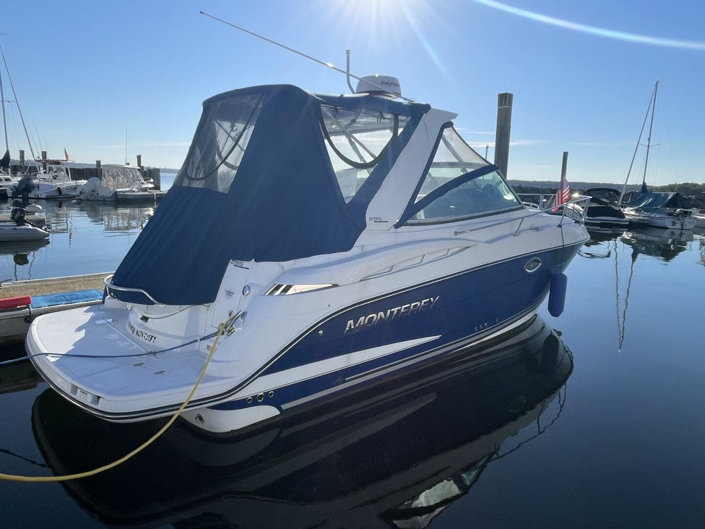 2019 Monterey 295 Sport Yacht — photo 2