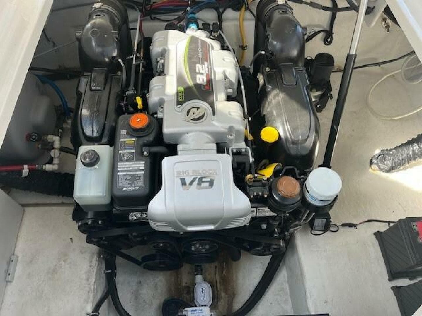 2019 Monterey 295 Sport Yacht — photo 22