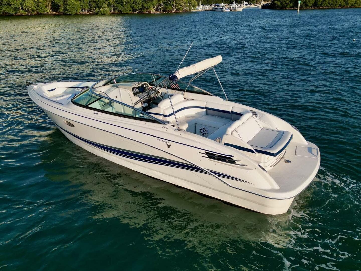 2012 Formula 290 Bowrider — photo 23