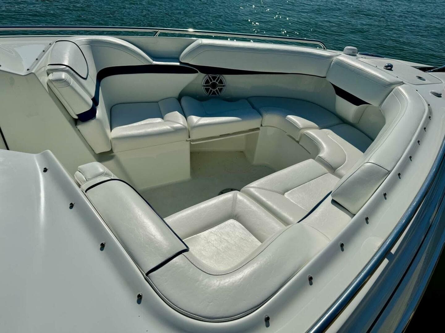2012 Formula 290 Bowrider — photo 4