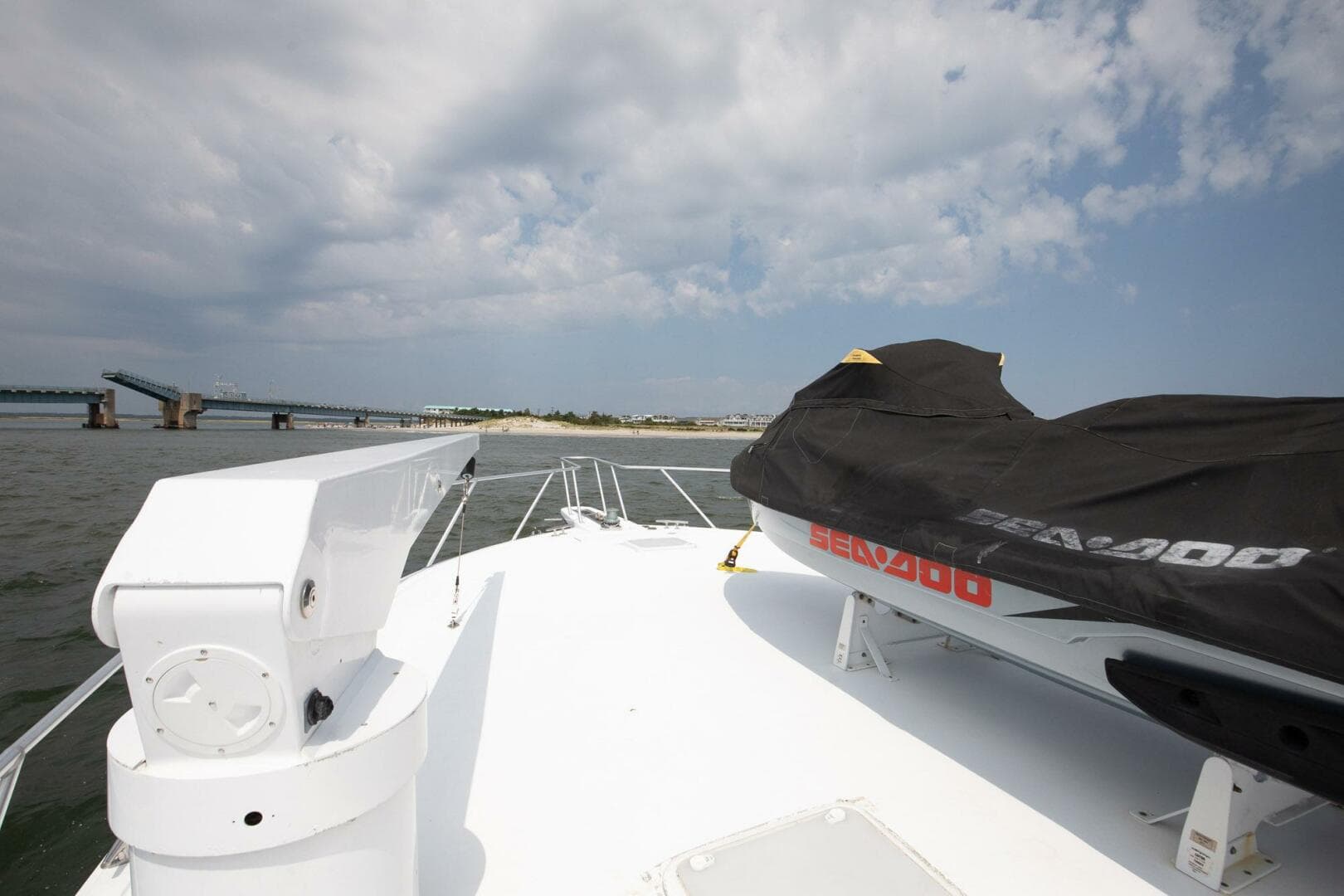 2002 Viking 61 — photo 21