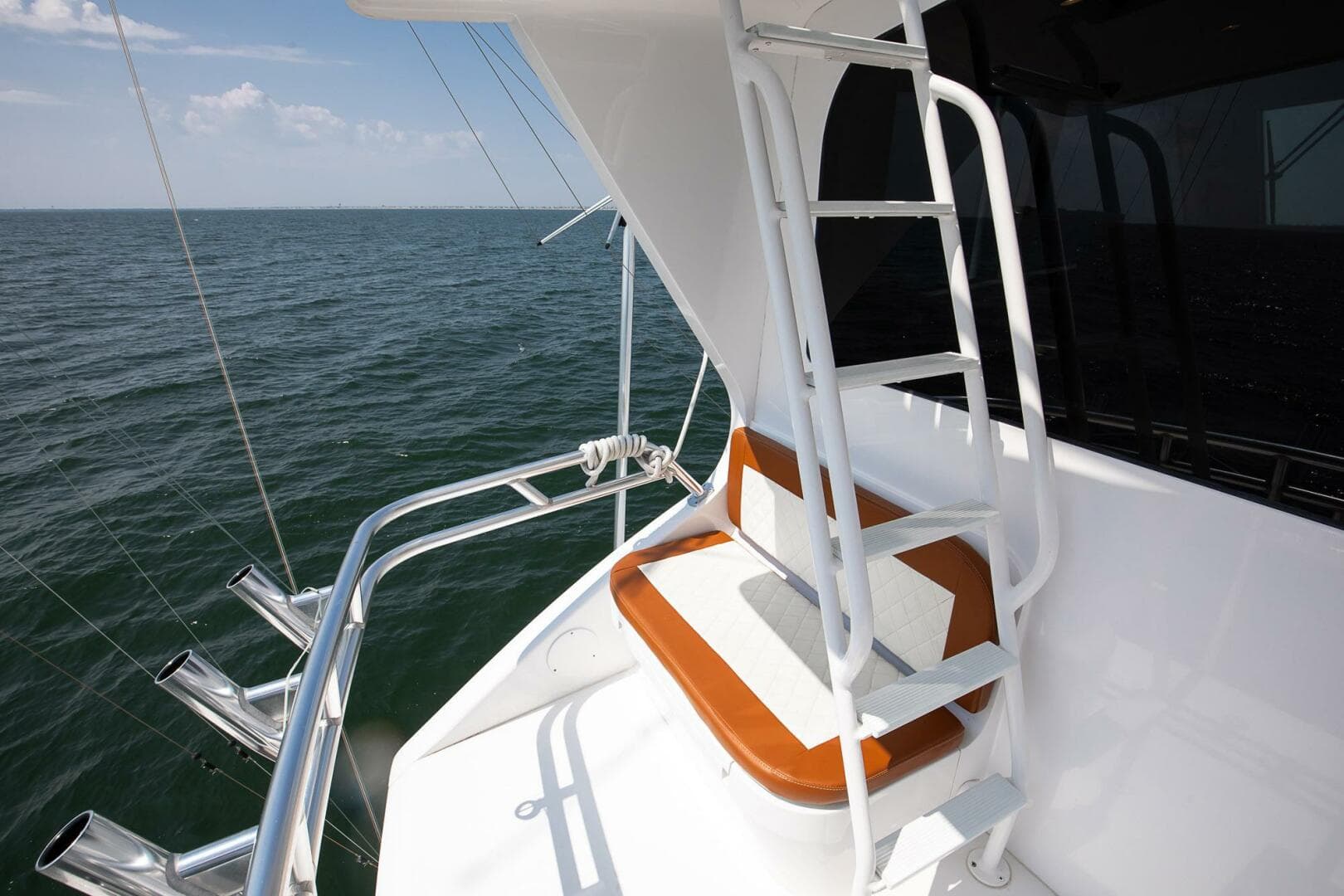 2002 Viking 61 — photo 30