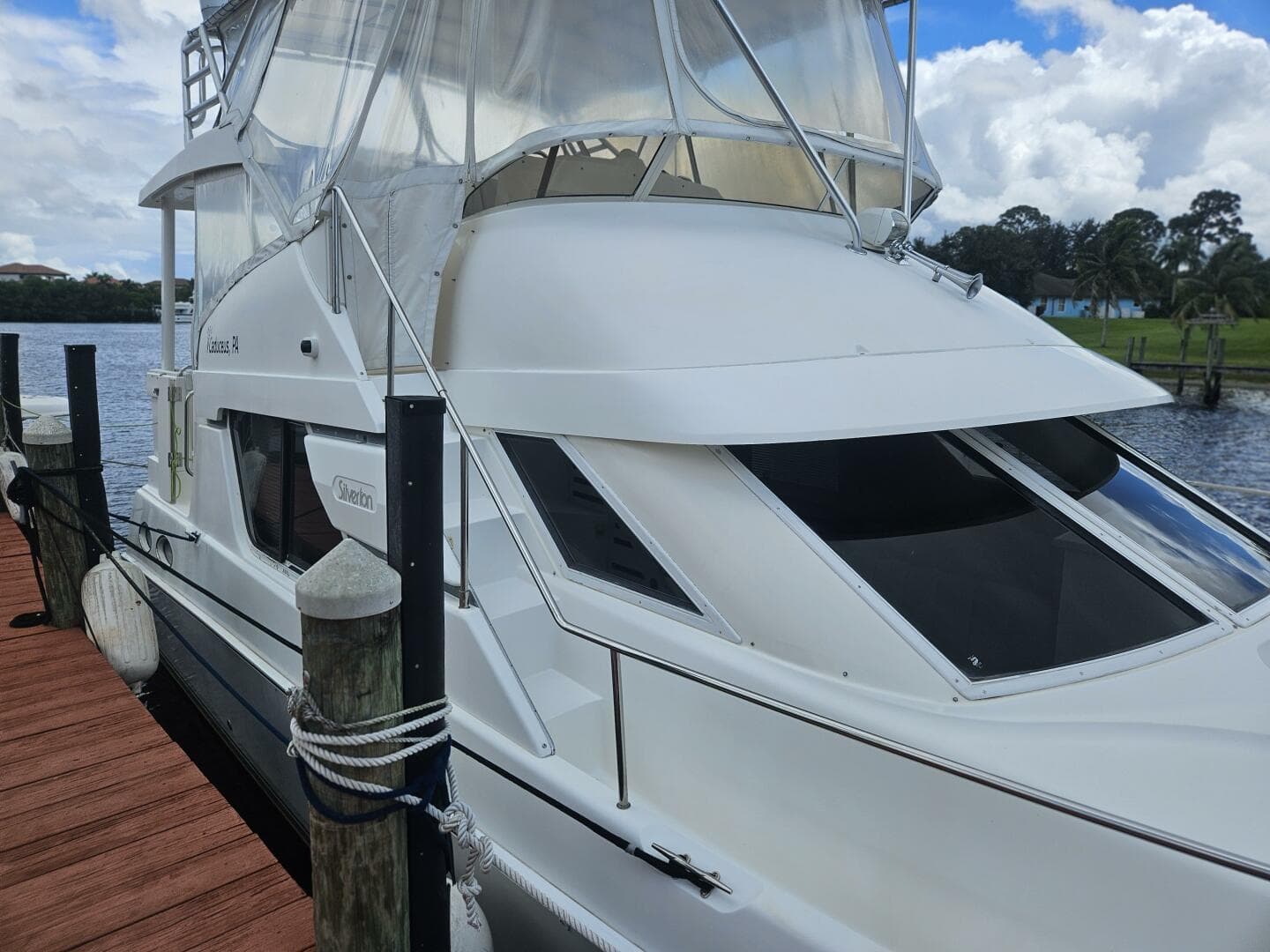 1997 Silverton 392 — photo 6