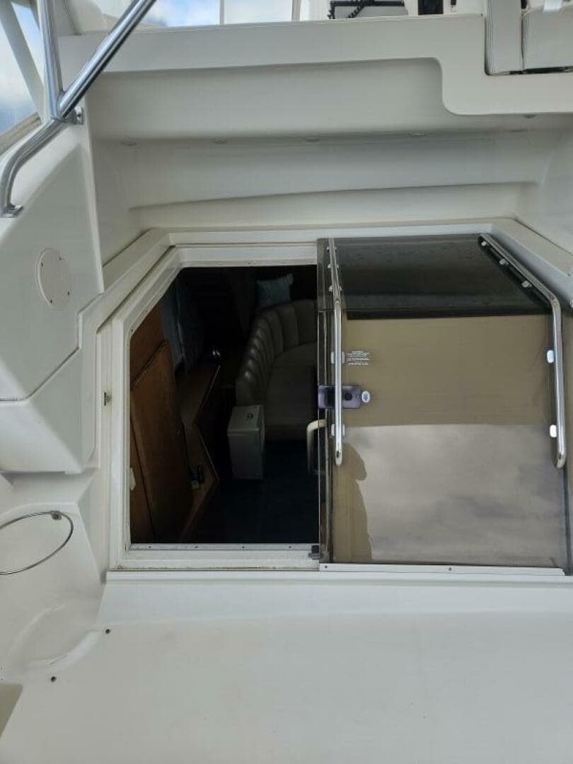 1997 Silverton 392 — photo 39
