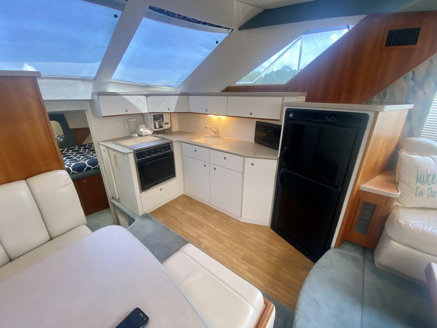 1997 Silverton 392 — photo 52