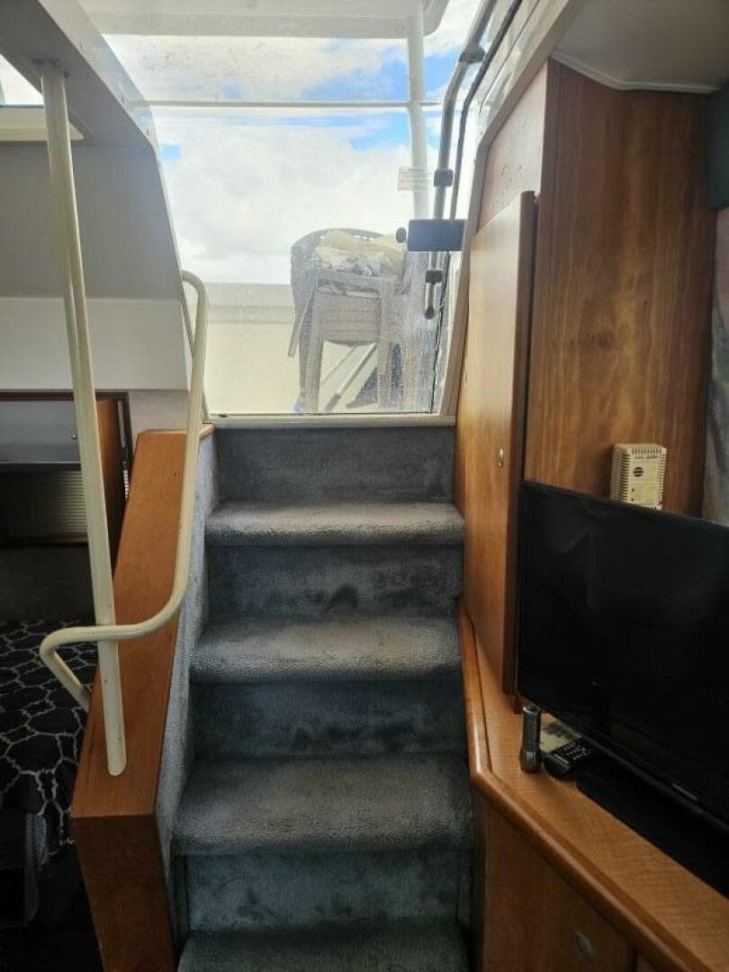 1997 Silverton 392 — photo 40