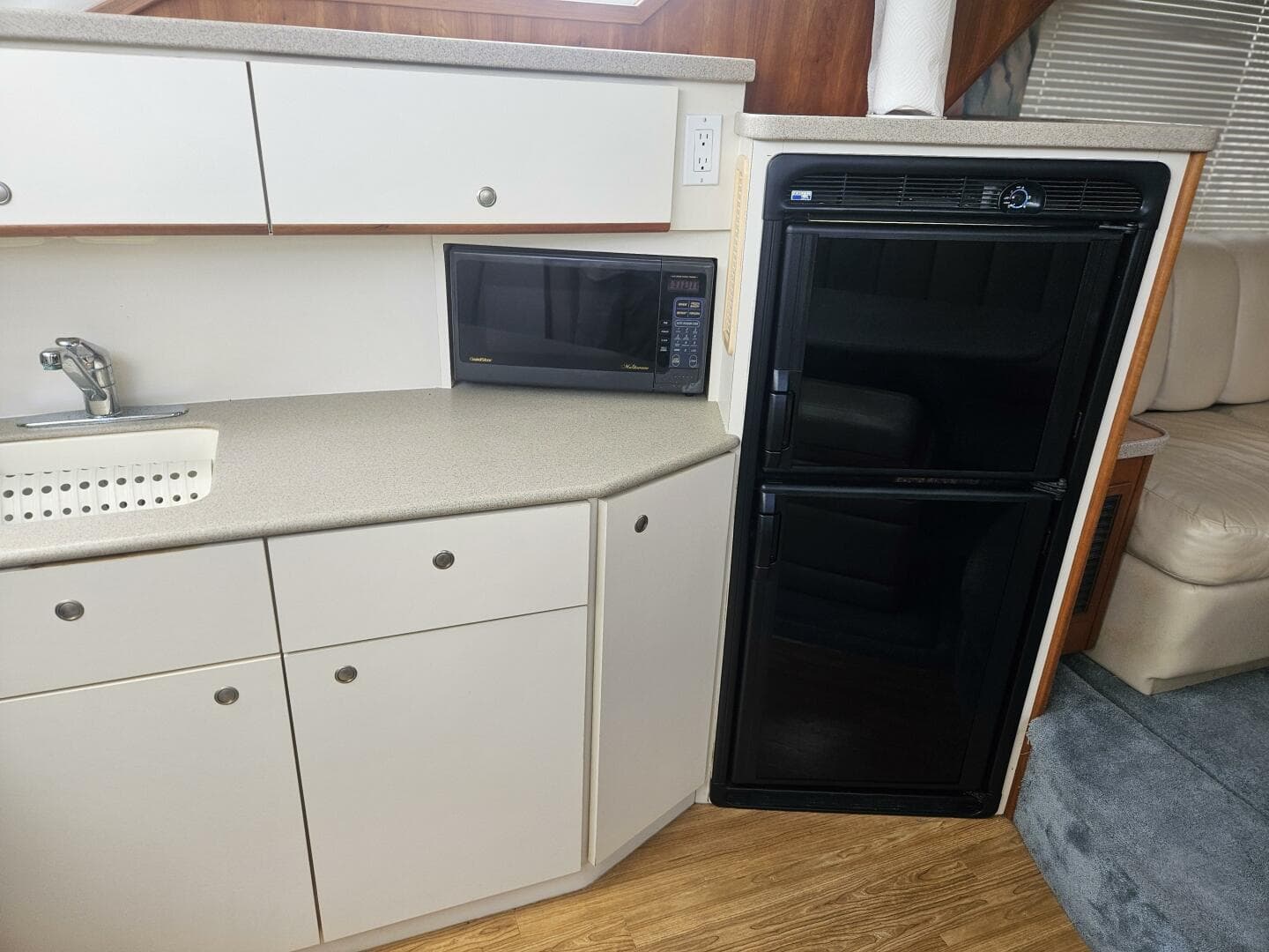 1997 Silverton 392 — photo 55