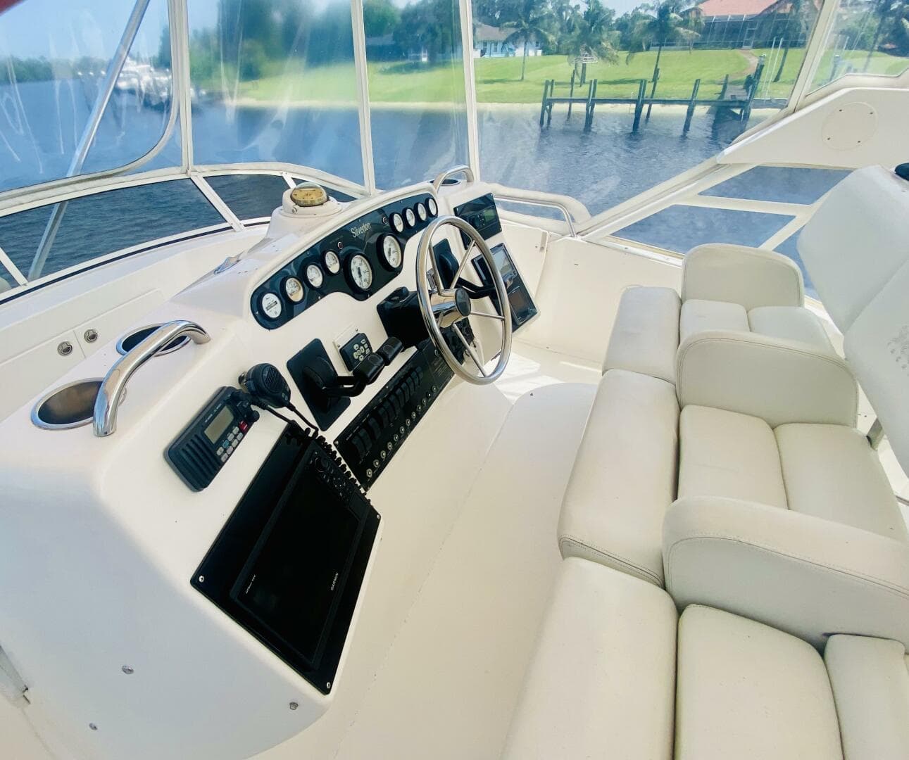 1997 Silverton 392 — photo 13