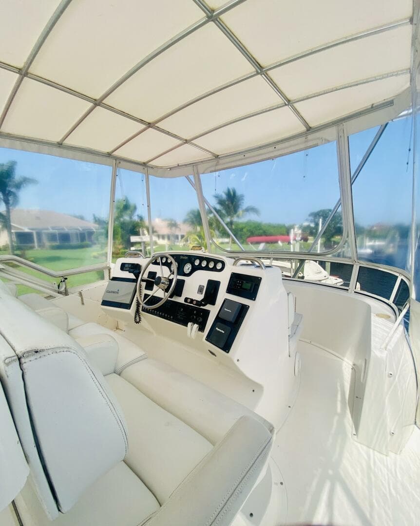 1997 Silverton 392 — photo 12