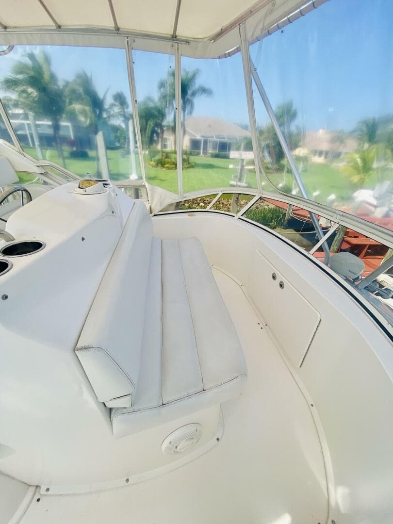 1997 Silverton 392 — photo 18