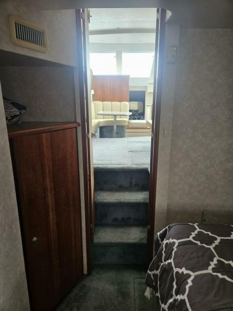 1997 Silverton 392 — photo 28