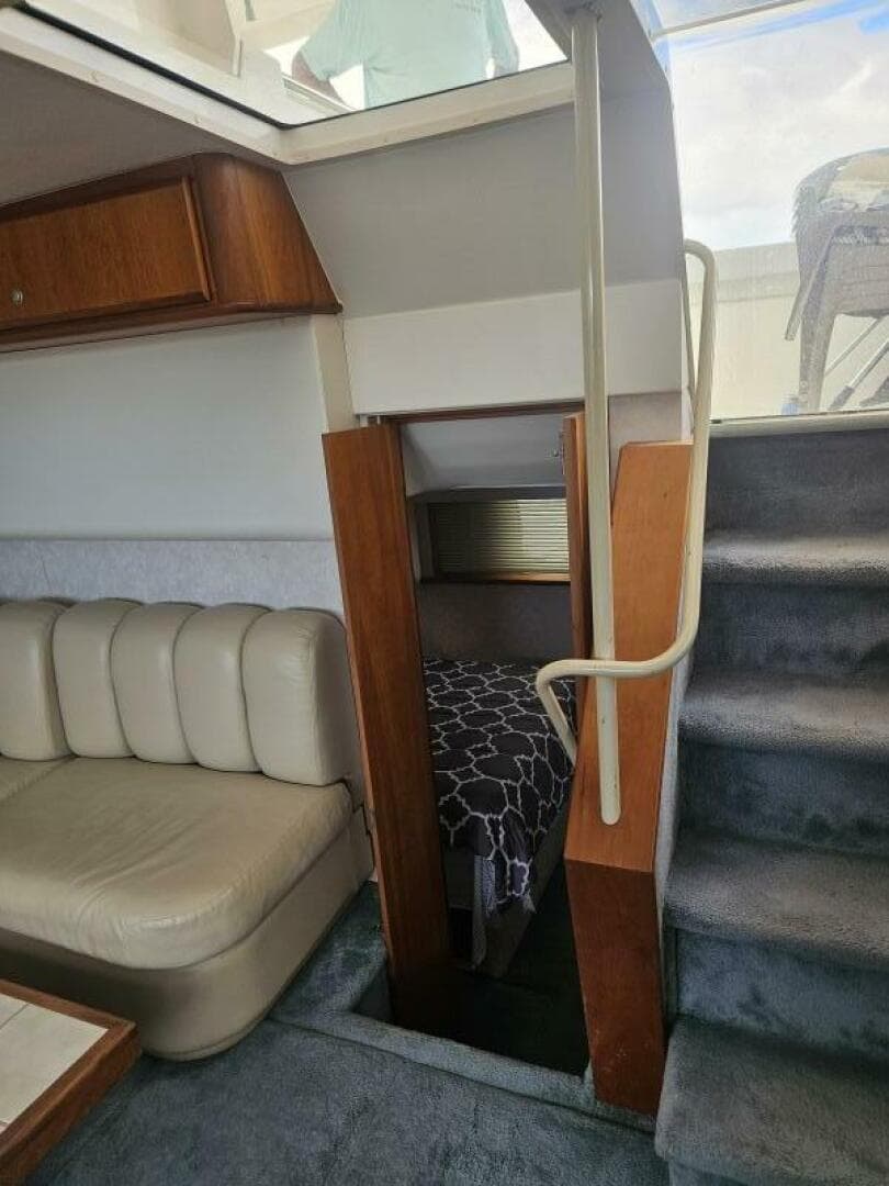 1997 Silverton 392 — photo 42