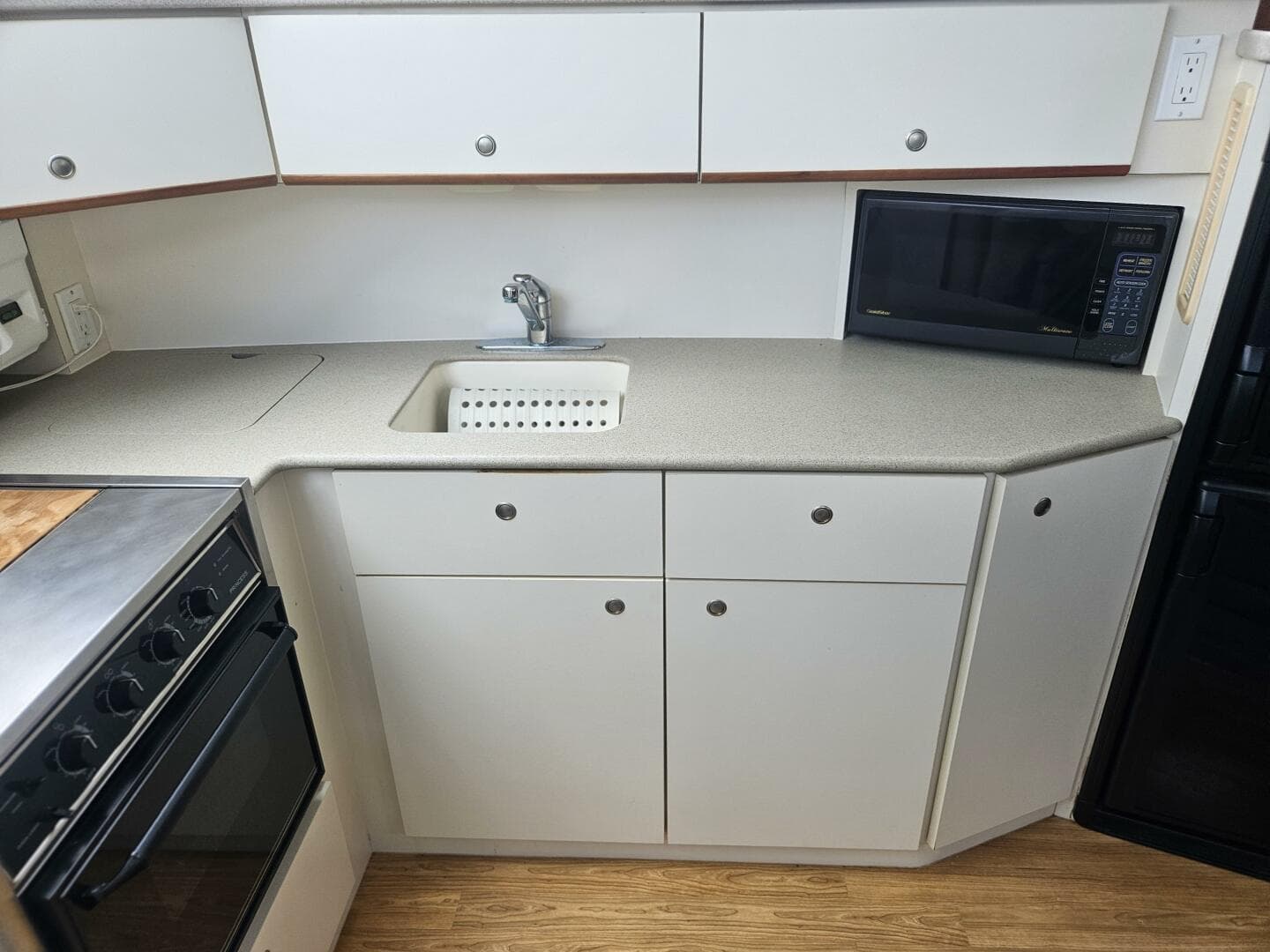 1997 Silverton 392 — photo 56