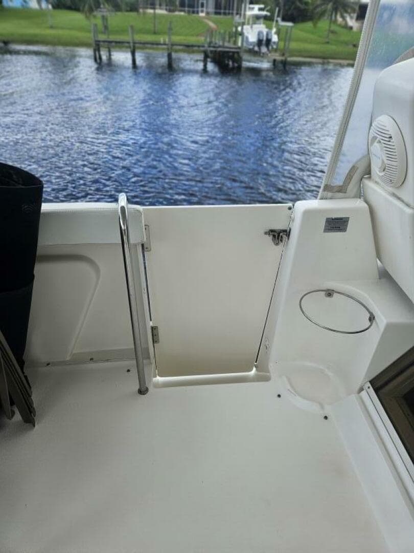 1997 Silverton 392 — photo 62