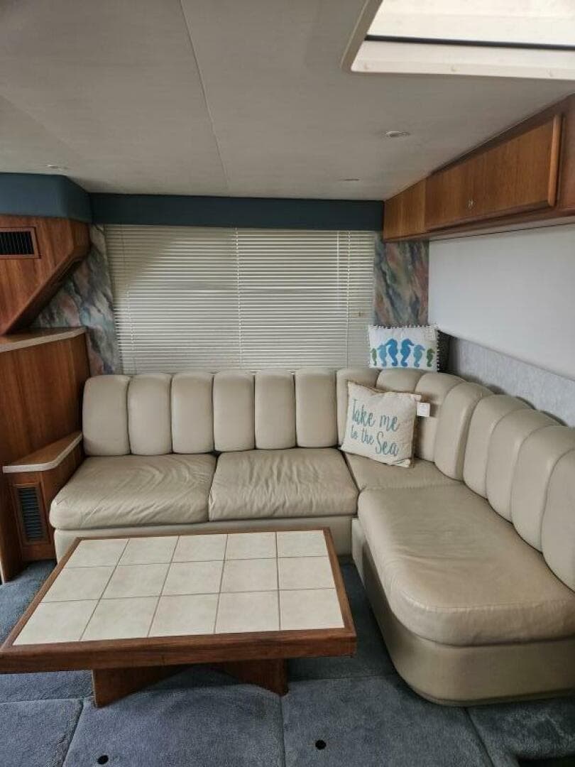 1997 Silverton 392 — photo 45