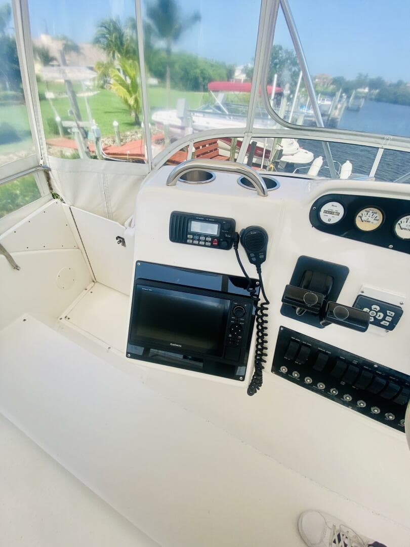 1997 Silverton 392 — photo 15