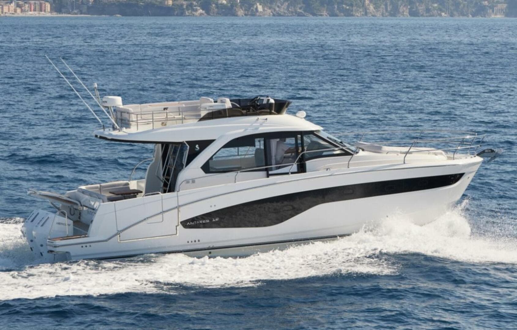 2026 Beneteau Antares 12 — photo 1
