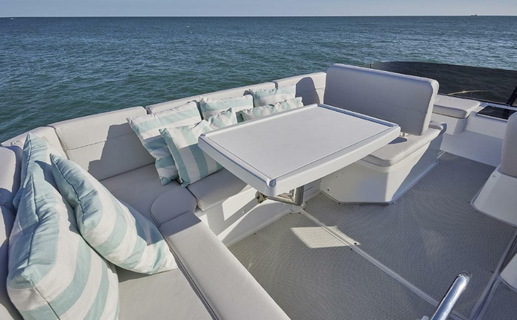 2026 Beneteau Antares 12 — photo 7