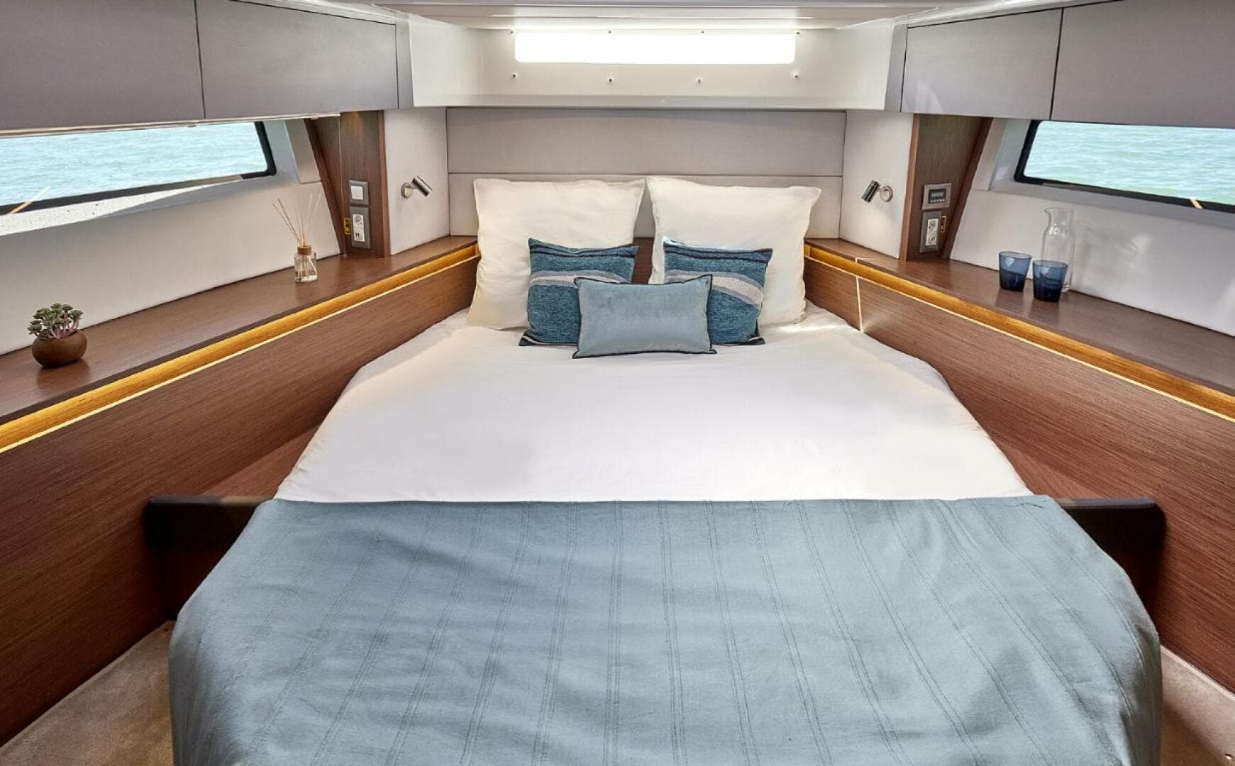 2026 Beneteau Antares 12 — photo 11