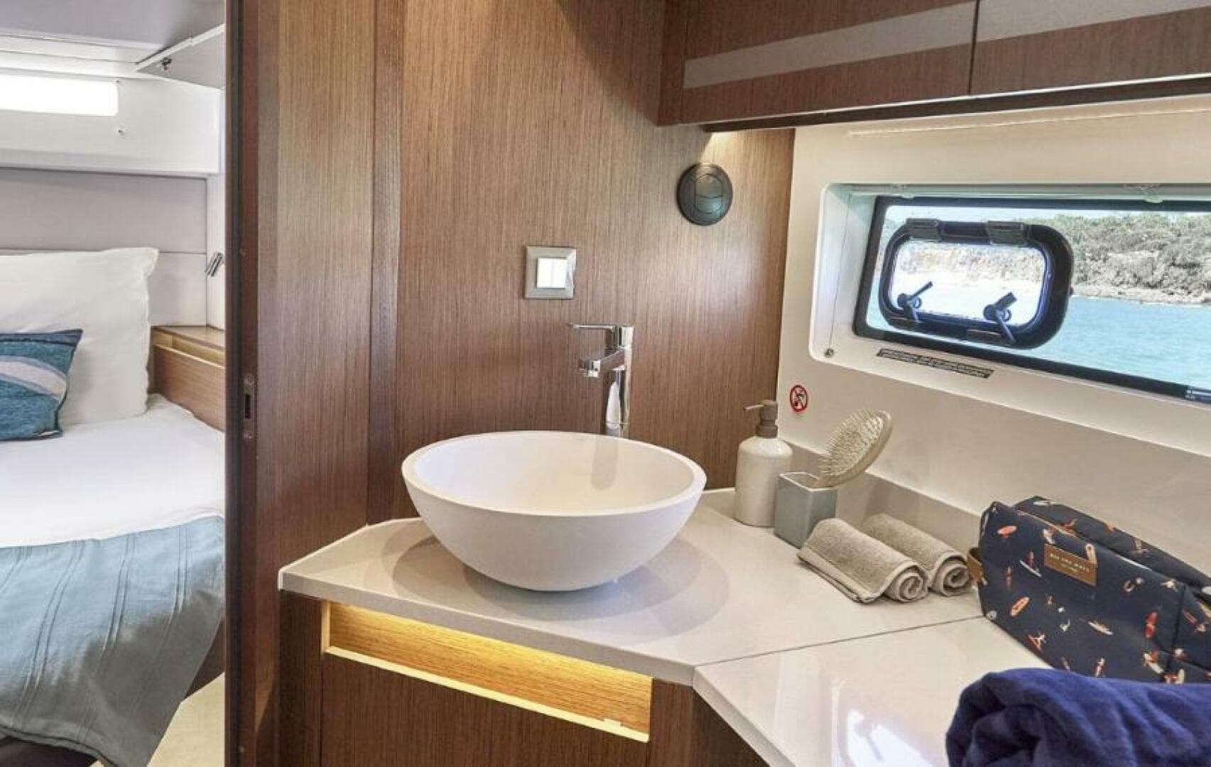 2026 Beneteau Antares 12 — photo 13