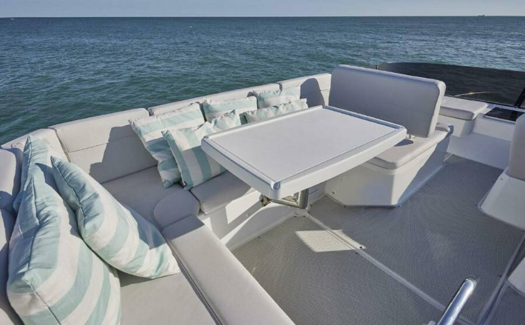 2026 Beneteau Antares 12 — photo 7