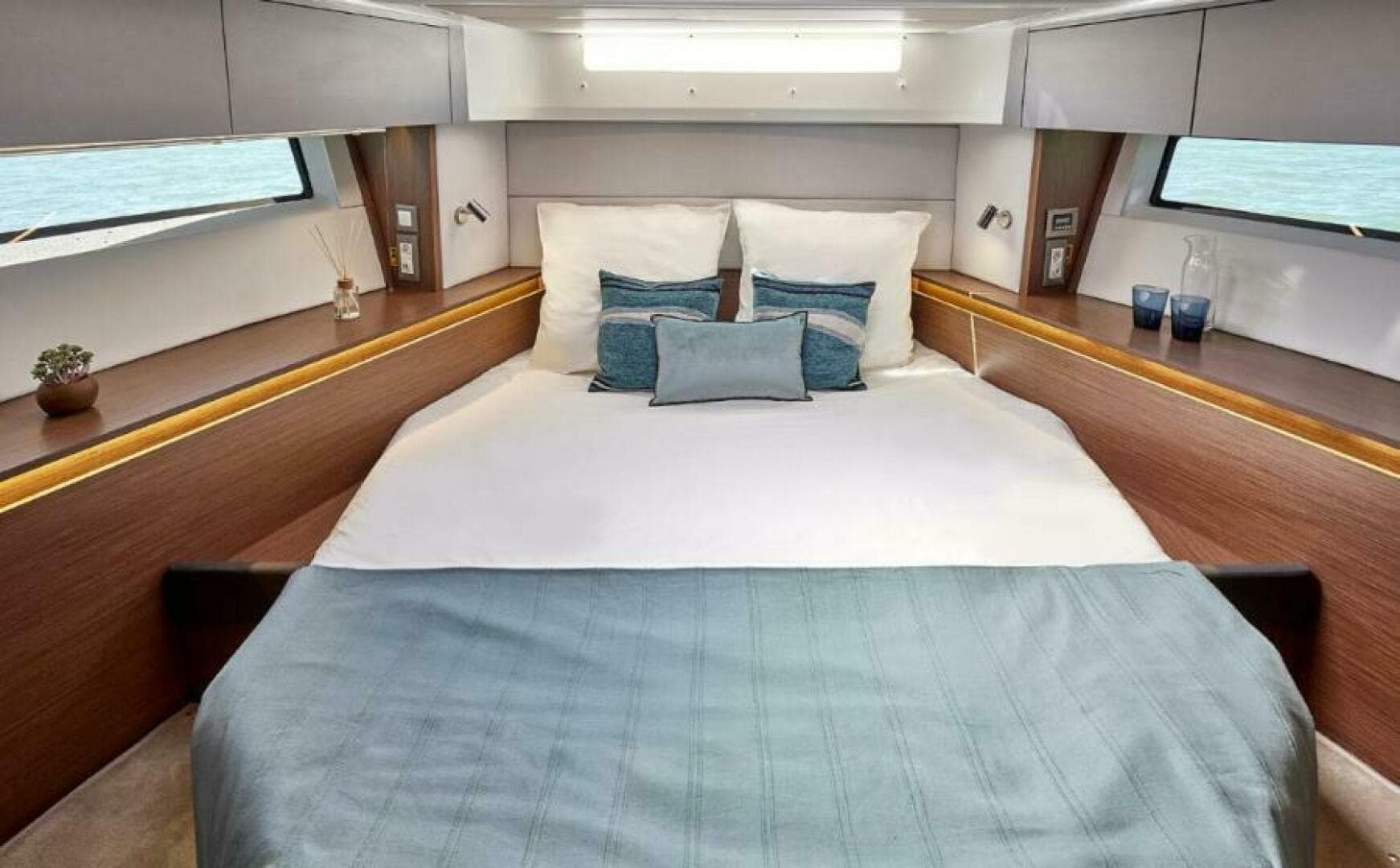 2026 Beneteau Antares 12 — photo 11