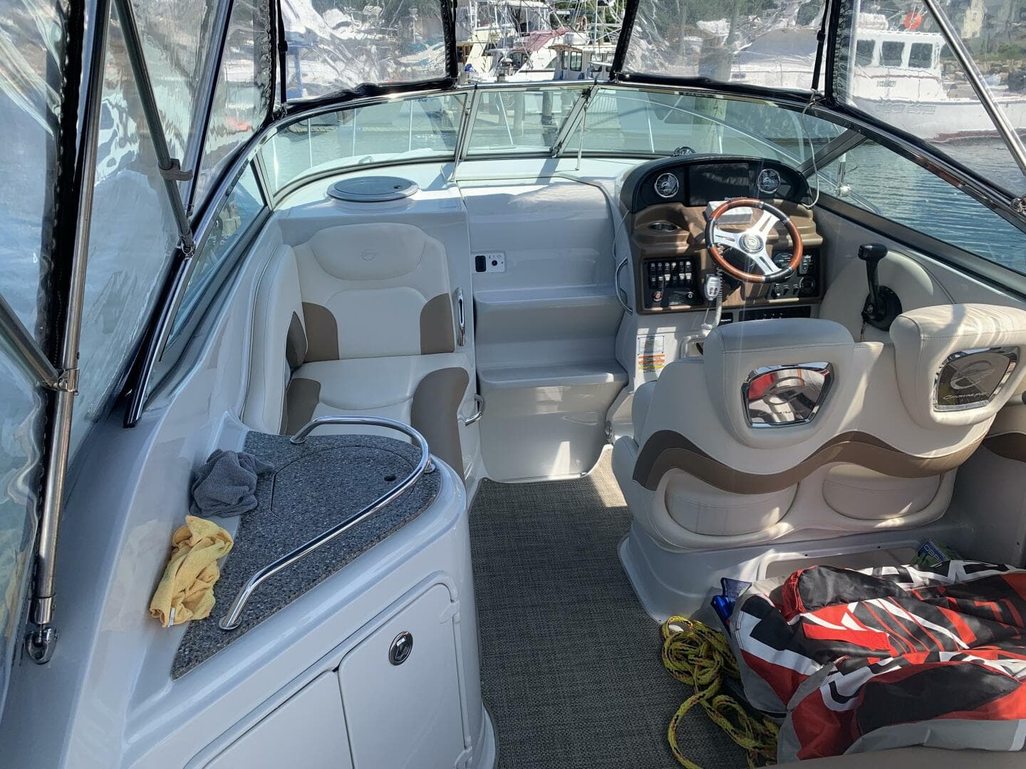 2018 Crownline 264 Cr — photo 8