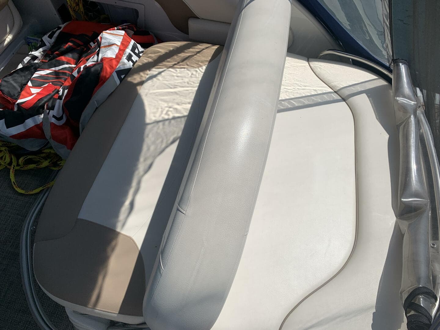 2018 Crownline 264 Cr — photo 9