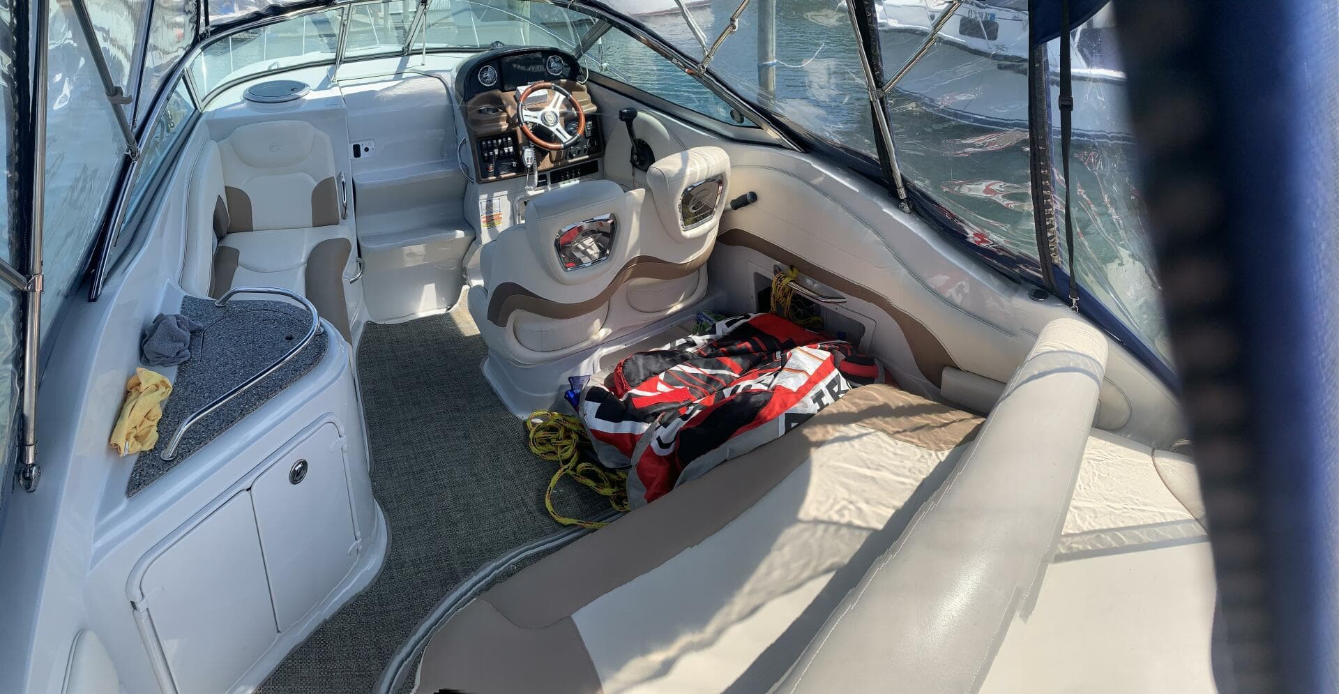 2018 Crownline 264 Cr — photo 7