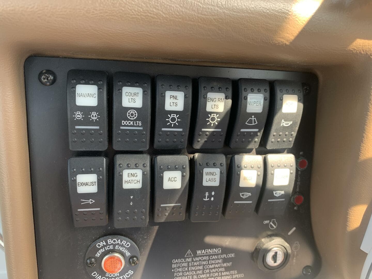 2018 Crownline 264 Cr — photo 23