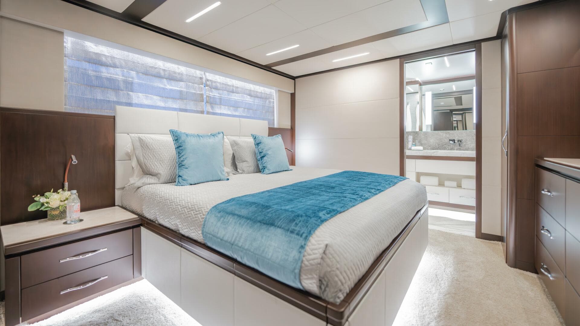 2024 Hargrave E Series Superyachts Division — photo 33