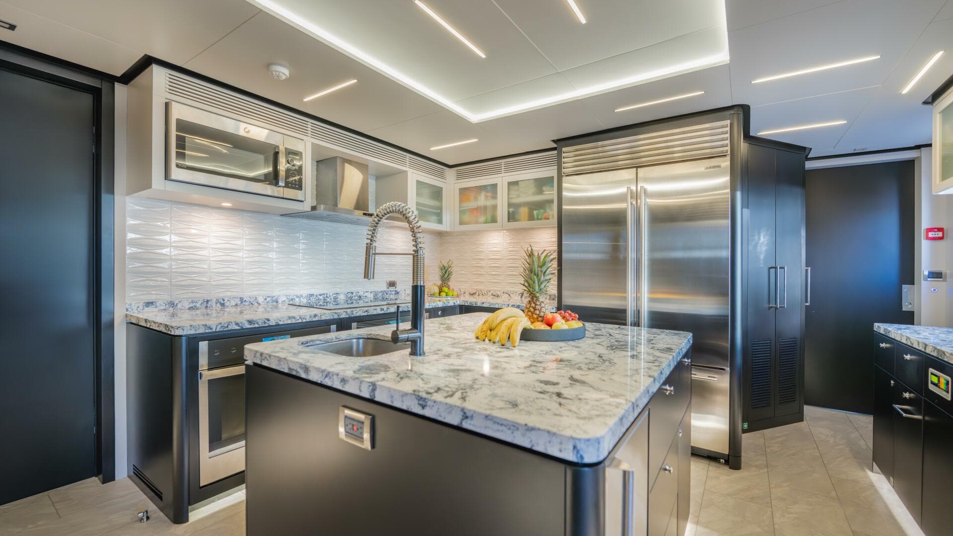 2024 Hargrave E Series Superyachts Division — photo 35