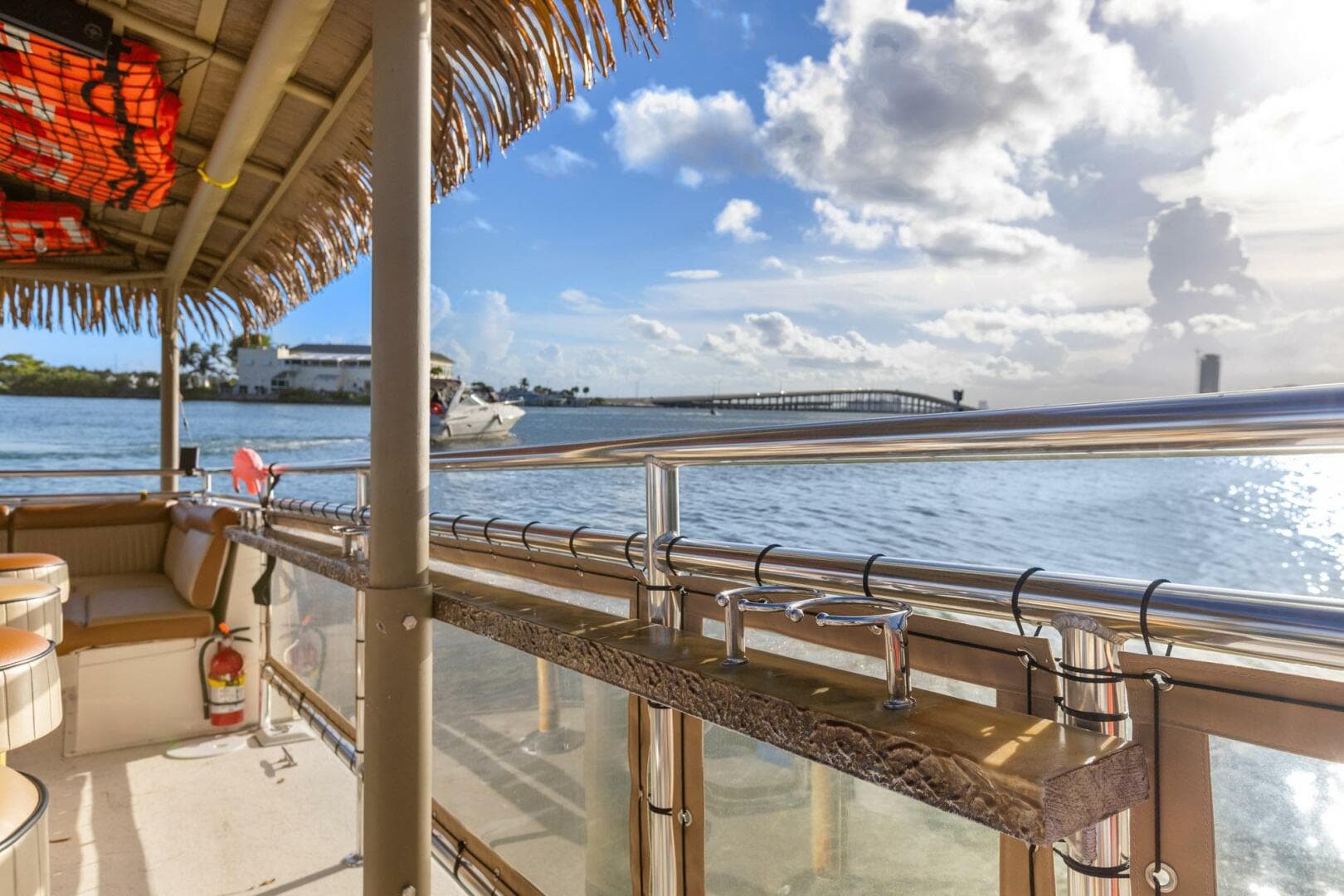 2023 Beachcat 26 Tiki Coi — photo 13