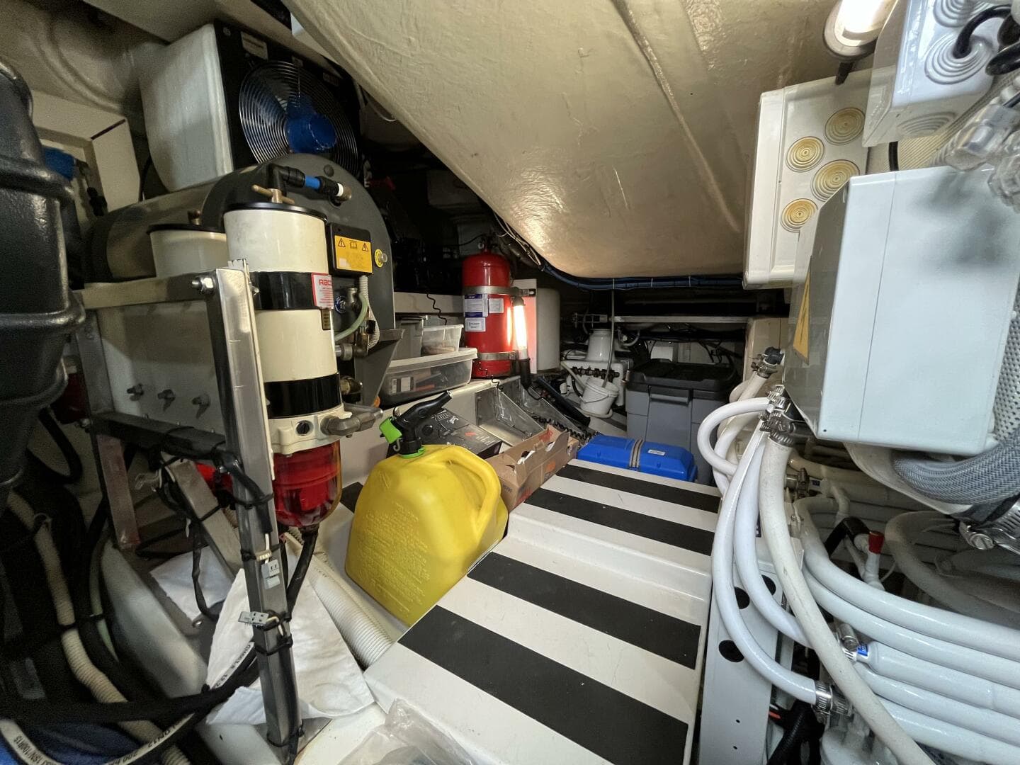 2008 Azimut — photo 26