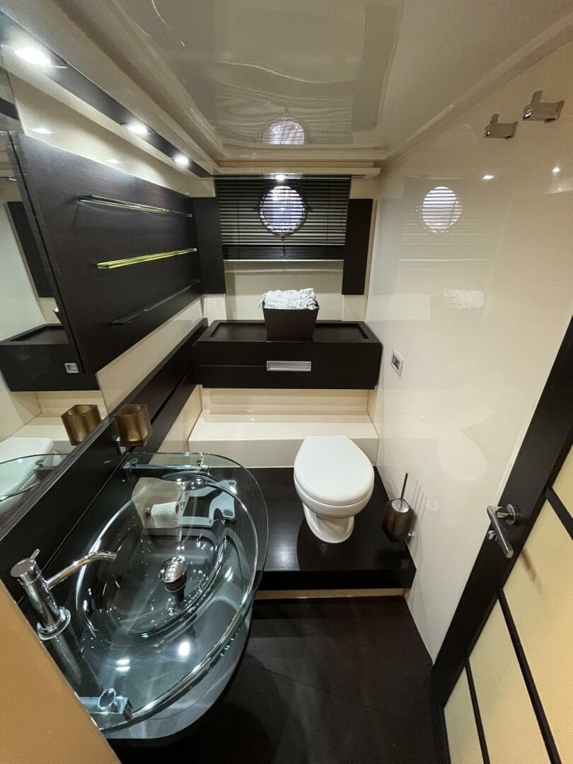 2008 Azimut — photo 22