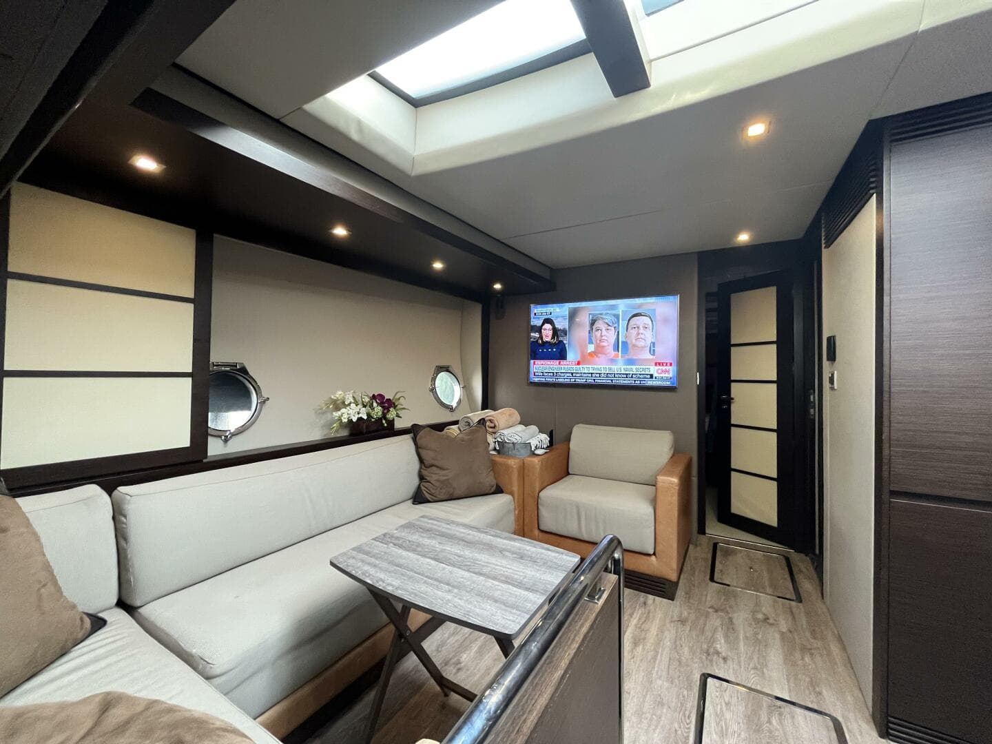 2008 Azimut — photo 36