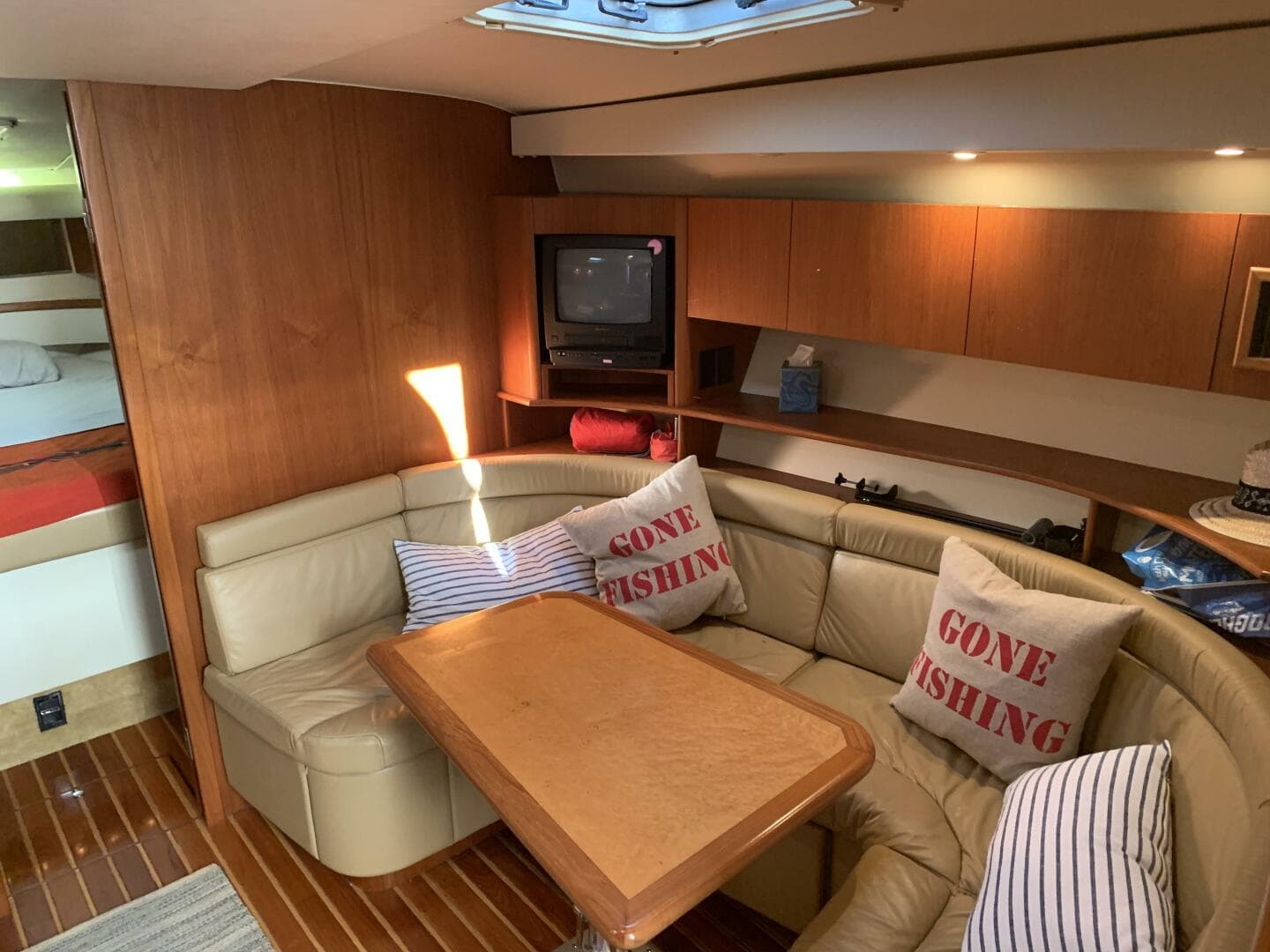 1999 Tiara Yachts 43 Open — photo 7