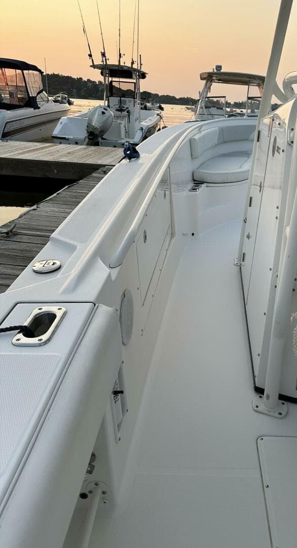 2009 Edgewater 318 CC — photo 15