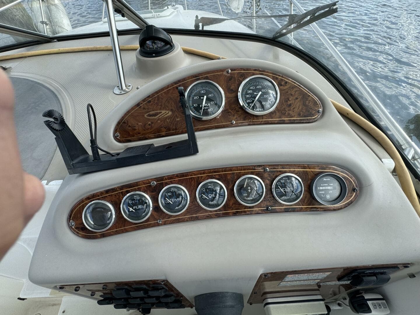 2002 Maxum 2400 SCR — photo 6