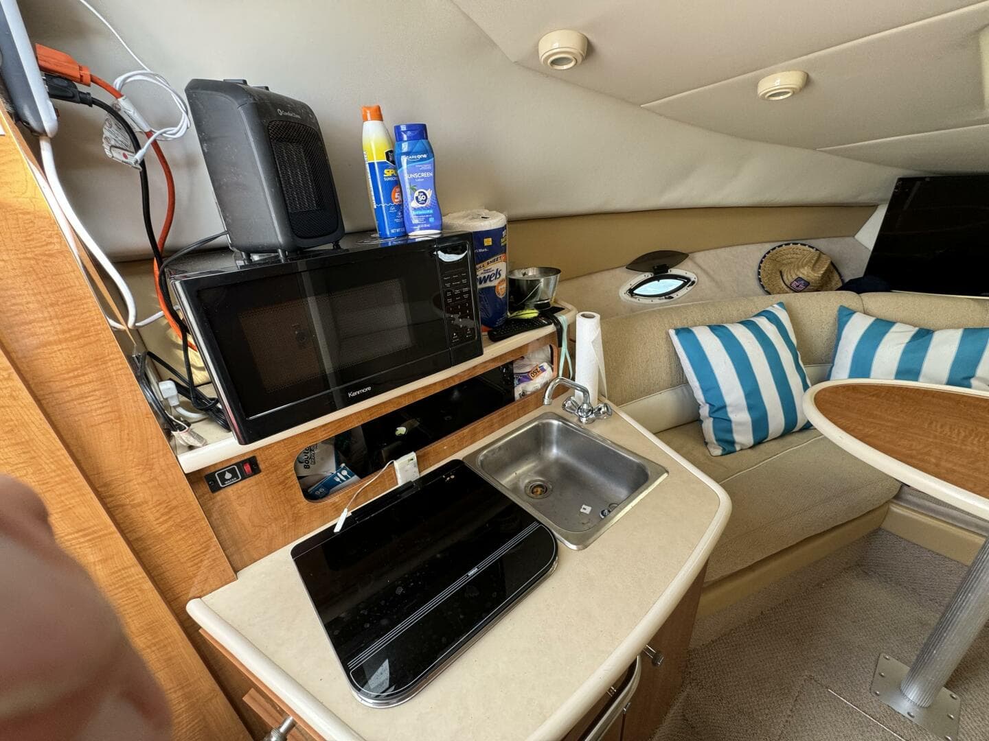 2002 Maxum 2400 SCR — photo 13