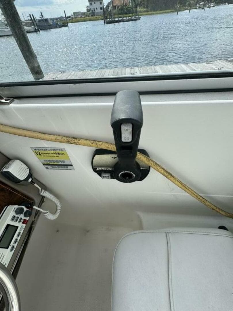 2002 Maxum 2400 SCR — photo 11