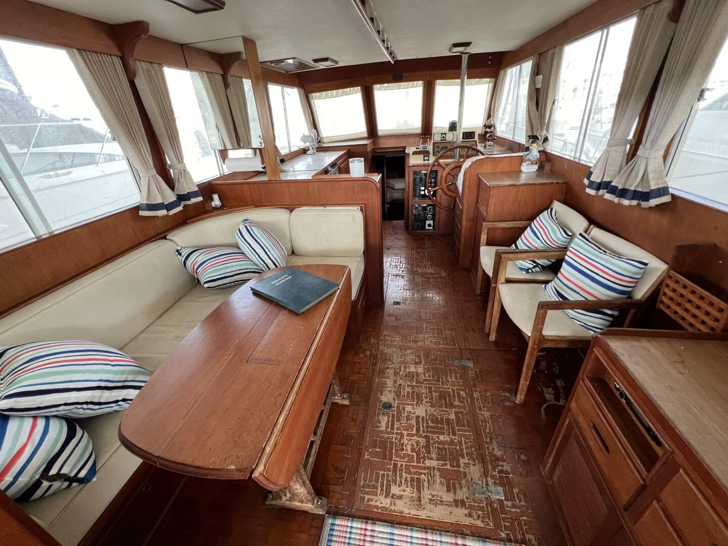 1985 Grand Banks 36 — photo 30