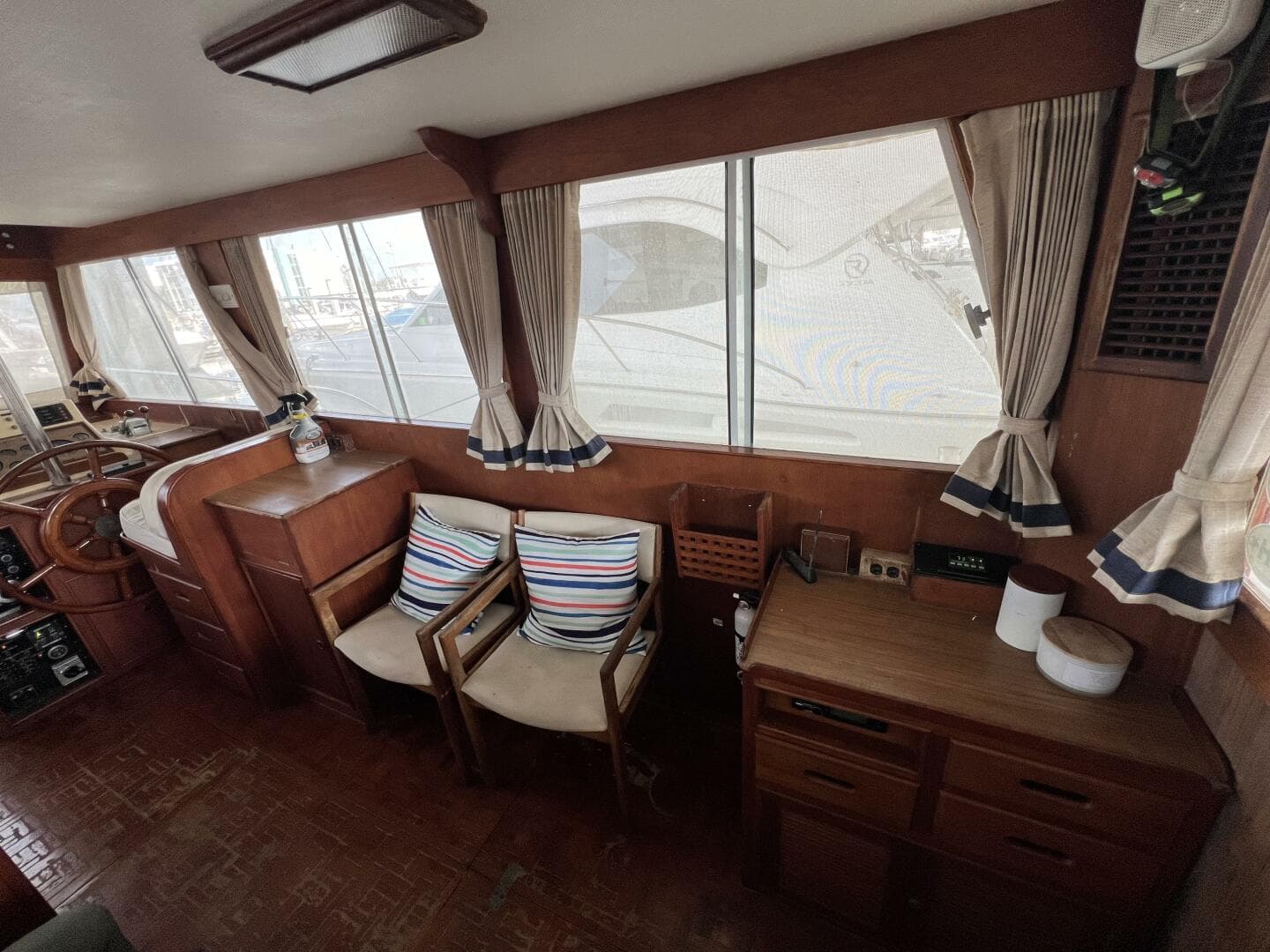 1985 Grand Banks 36 — photo 29