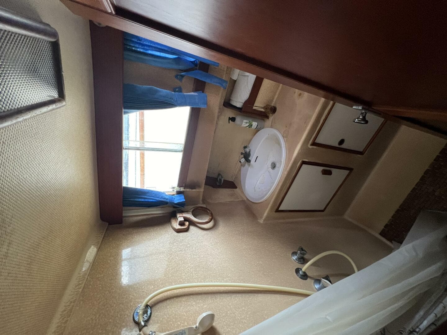 1985 Grand Banks 36 — photo 23