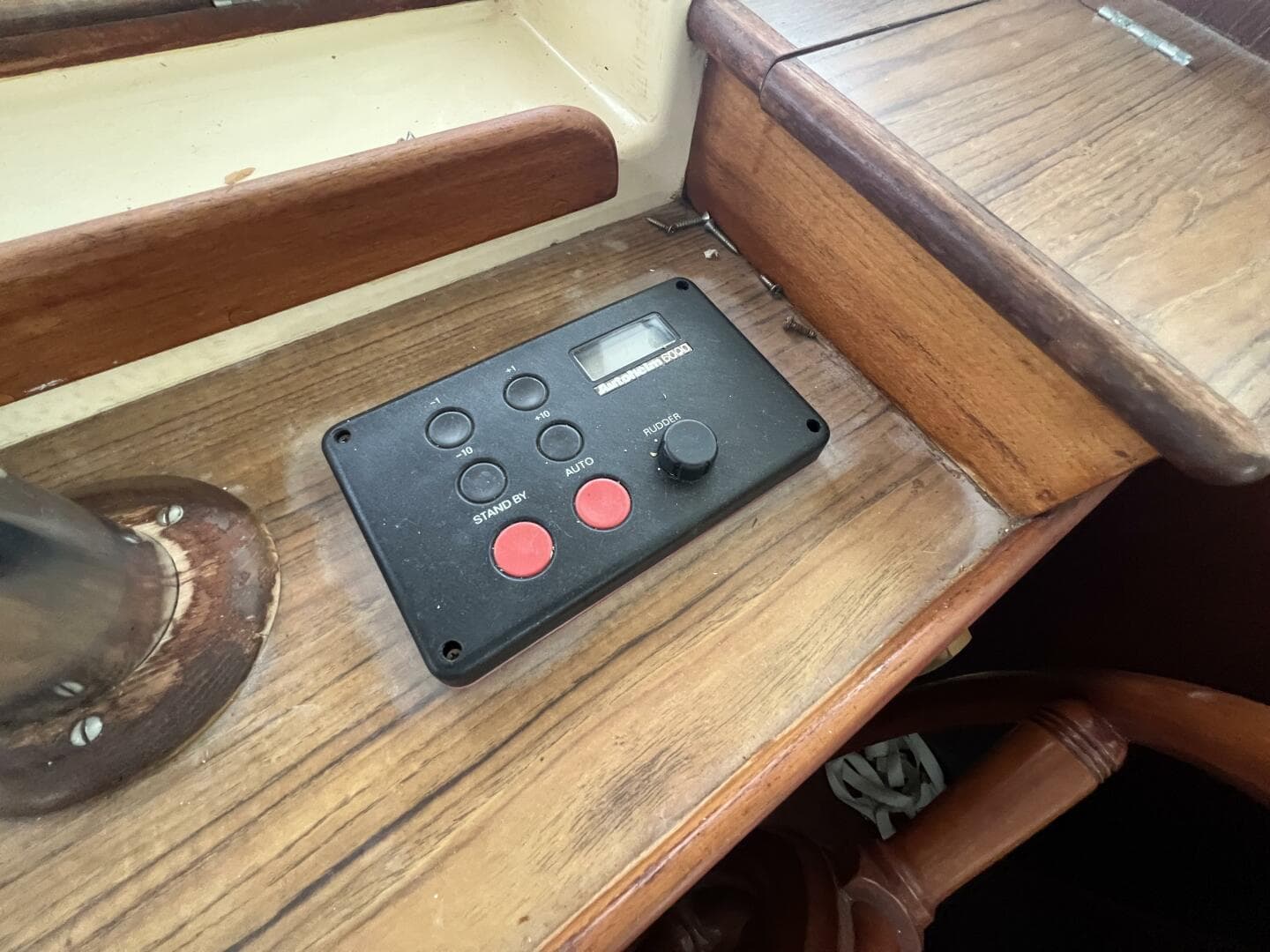 1985 Grand Banks 36 — photo 17