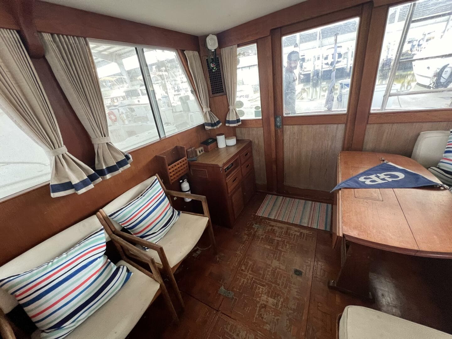 1985 Grand Banks 36 — photo 13