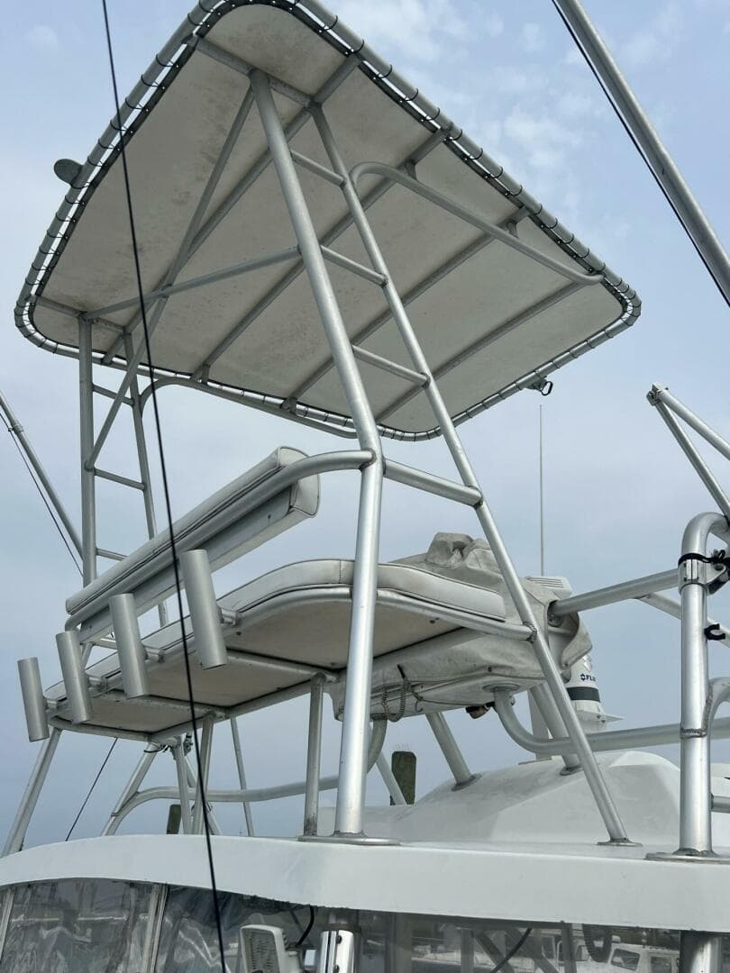 1995 Luhrs 32 Open — photo 8